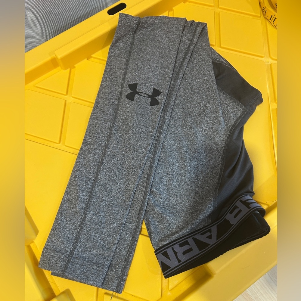 Under Armour Charcoal and Black Active Leggings/Base Layer